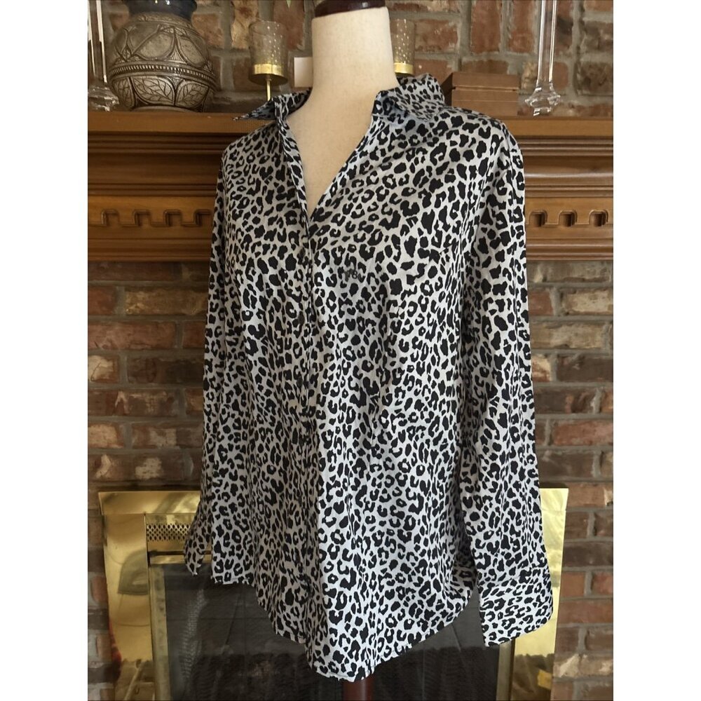 lane Bryant gray Animal Brunt Blouse Size 18 NWT - Picture 2 of 6